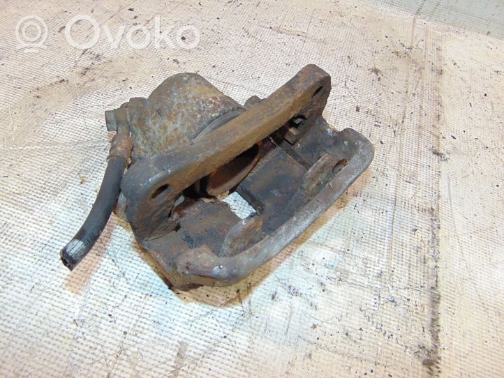 Mitsubishi Colt Caliper de freno delantero MB928424