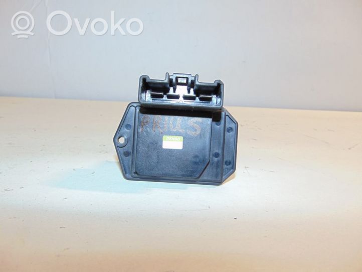 Toyota Prius (XW10) Pečiuko ventiliatoriaus reostatas (reustatas) 4993002041