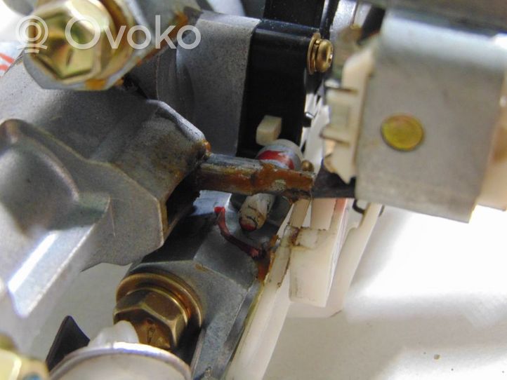 Toyota Prius (XW10) Pavarų perjungimo mechanizmas (kulysa) (salone) 3352047031B0