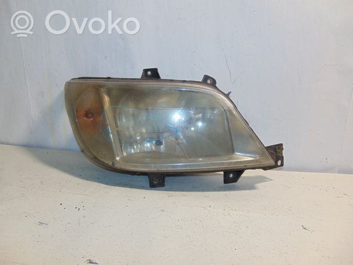 Mercedes-Benz Sprinter W901 W902 W903 W904 Phare frontale A9018202561