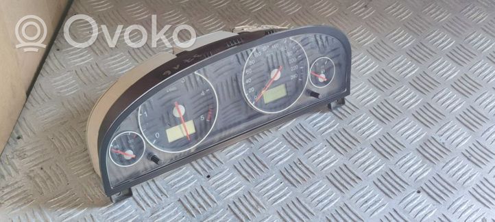 Ford Mondeo Mk III Spidometrs (instrumentu panelī) 1351749