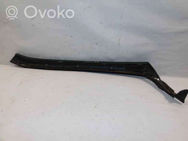 Mercedes-Benz S W140 Garniture de pare-brise A1406980289