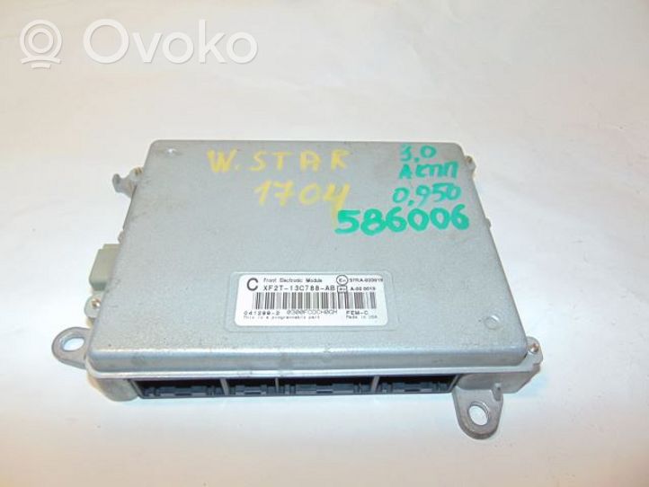 Ford Windstar Calculateur moteur ECU XF2T13C788AB