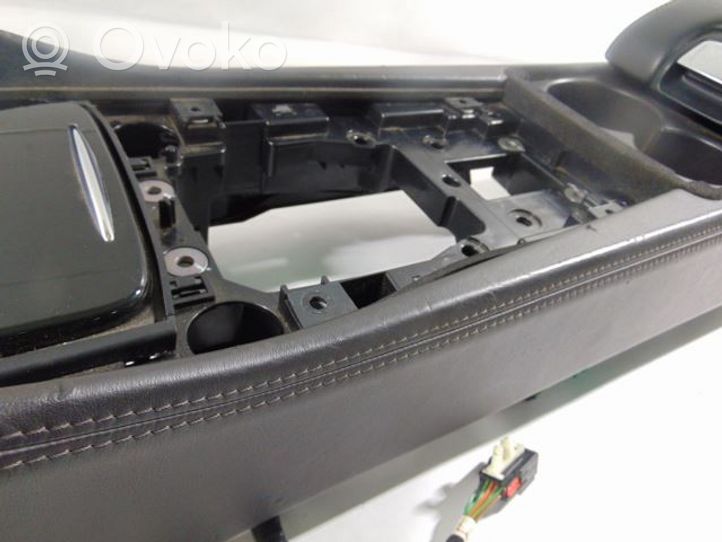 Jaguar XK - XKR Tunel środkowy C2P14870