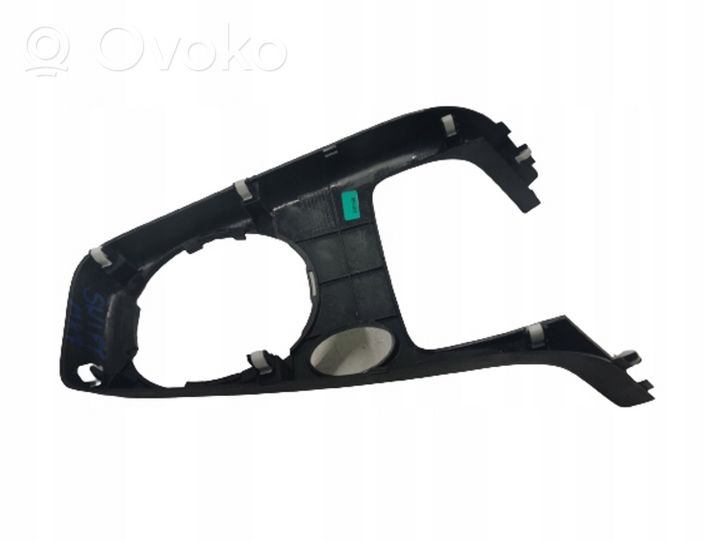 Suzuki Swift Rivestimento in plastica cornice della leva del cambio 