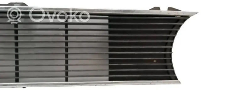 Volkswagen Golf I Grille de calandre avant 171853653D