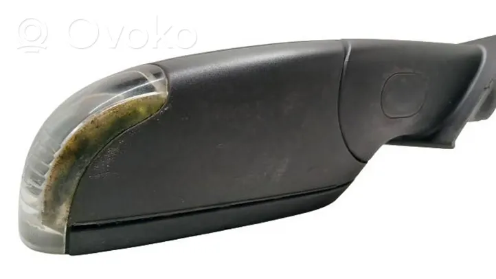 Volkswagen Touran I Front door electric wing mirror 