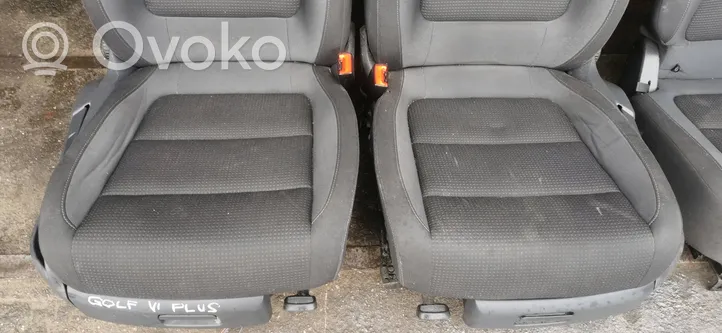 Volkswagen Golf Plus Fotele / Kanapa / Komplet 