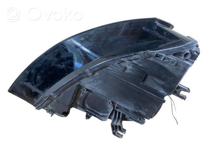 Audi A4 S4 B8 8K Lampa przednia 8K0941003C