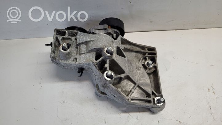 Opel Zafira C Support de générateur / alternateur 55582510