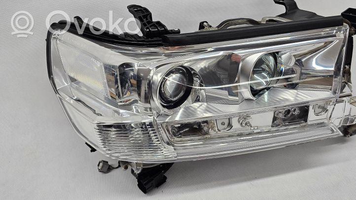 Toyota Land Cruiser (J200) Lampa przednia TOYOTA LAND CRUISER 200 L