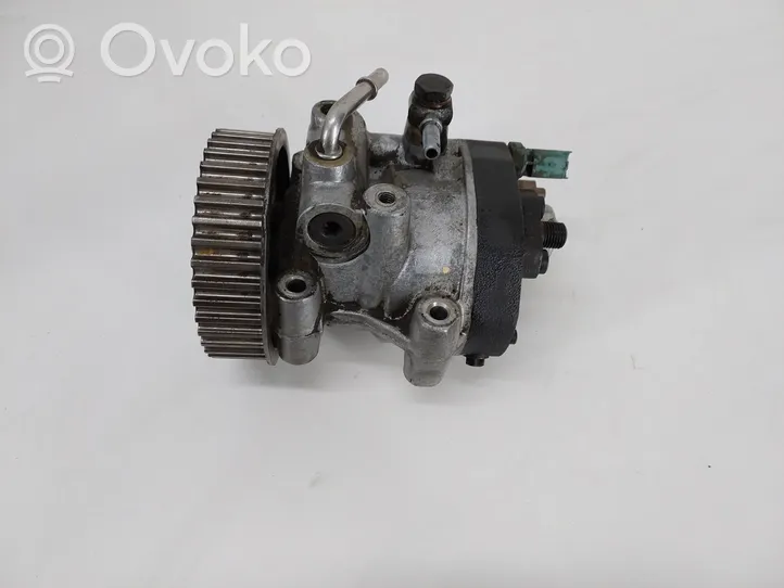 Renault Fluence Fuel injection high pressure pump 28237290