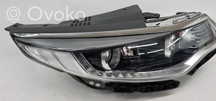 KIA Optima Lampa przednia 92102D4070