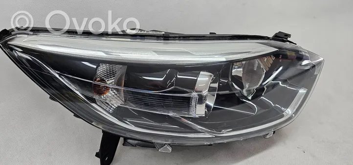 Renault Captur Lampa przednia 260102734R