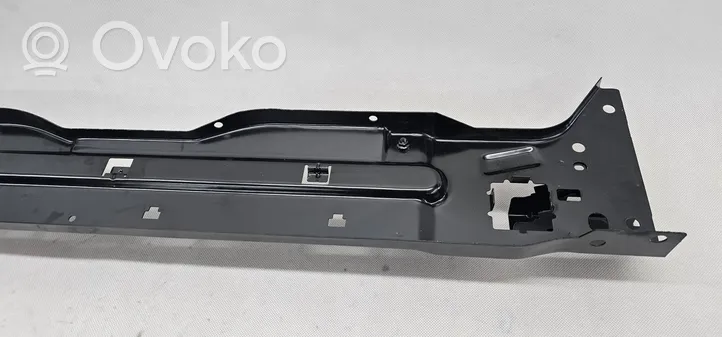 Volvo XC40 Staffa del pannello di supporto del radiatore parte superiore 32234760