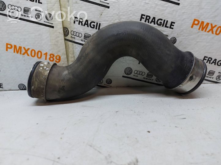 Volkswagen PASSAT B6 Tube d'admission de tuyau de refroidisseur intermédiaire 1K0145832B