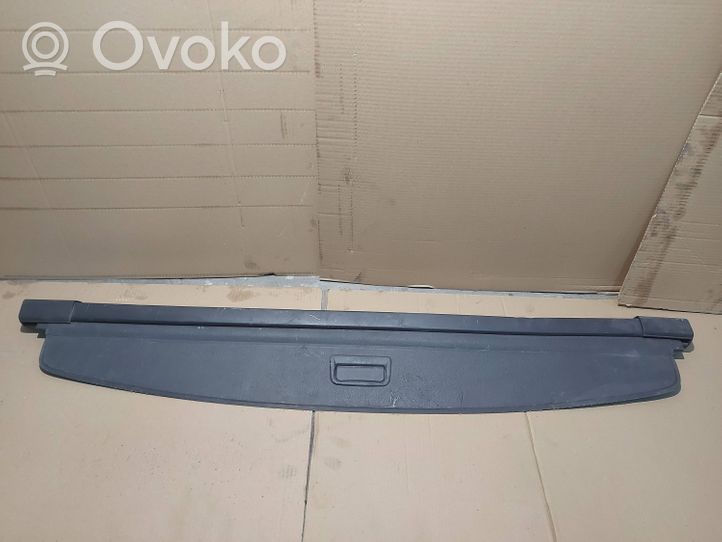 Volkswagen Touran I Takaluukun alaosan verhoilusarja 1T0867871S