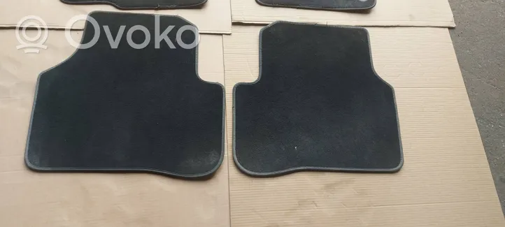 Volvo V70 Kit tapis de sol auto 3C1863011B