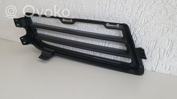 BMW 6 F06 Gran coupe Grille inférieure de pare-chocs avant 51117211474