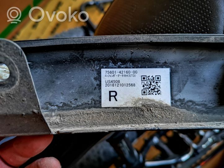 Toyota RAV 4 (XA50) Listwa / Nakładka na błotnik przedni 7560142100