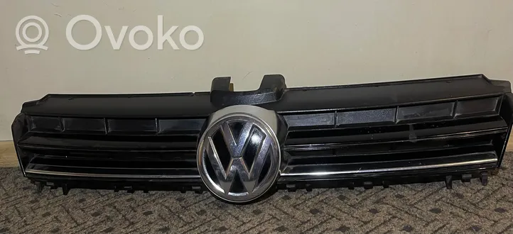 Volkswagen Golf VII Front bumper upper radiator grill 5G0853653E