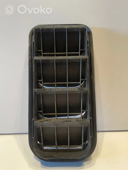 Volkswagen Golf VIII Grille d'aération arrière 7N0819465