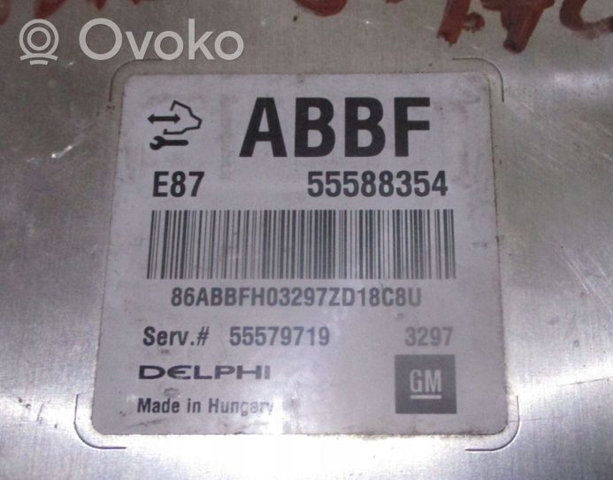 Opel Astra J Moottorin ohjainlaite/moduuli 55588354