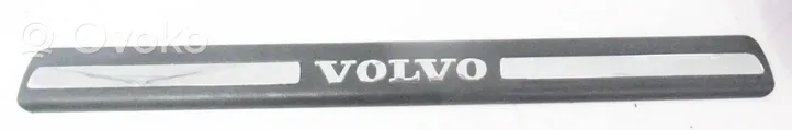 Volvo V70 Listwa progowa 8659960