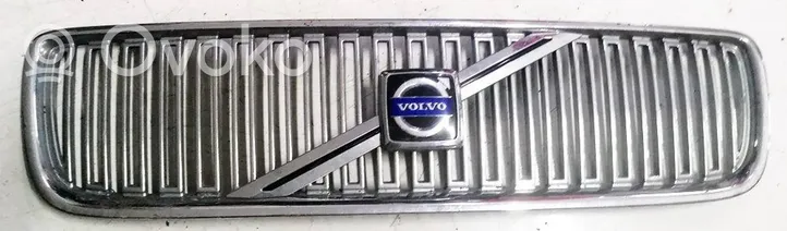 Volvo V70 Grille calandre supérieure de pare-chocs avant 08693346