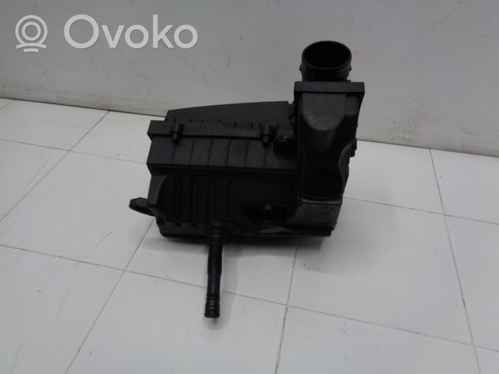 Volkswagen Golf V Oro filtro dėžė 1K0129620D