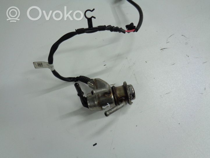 Volkswagen Tiguan AdBlue injector 04L131113P