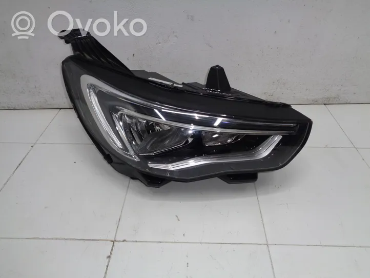 Opel Grandland X Priekinis žibintas yp00015580