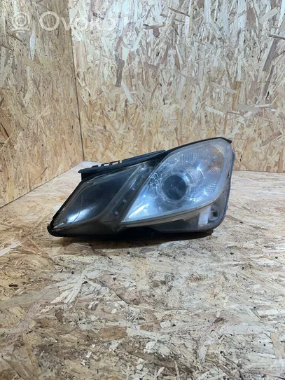 Mercedes-Benz E A207 Lampa przednia A2078204961