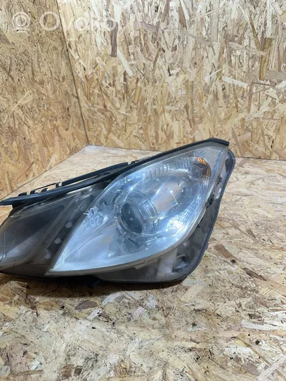 Mercedes-Benz E A207 Lampa przednia A2078204961