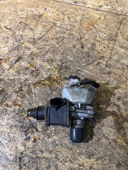 Mercedes-Benz E W211 Servo-frein 0204251302