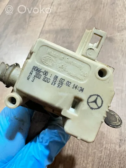 Mercedes-Benz E W211 Central locking motor A2038201997