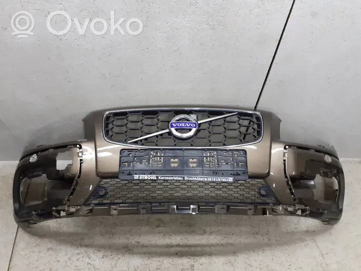 Volvo XC70 Etupuskuri 