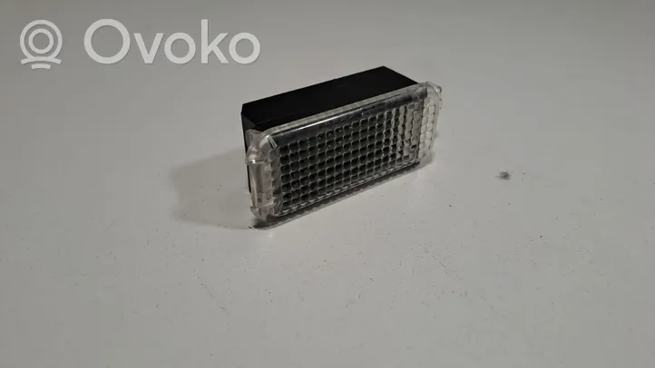 Audi A6 S6 C7 4G Luce vano portaoggetti 4E0947415