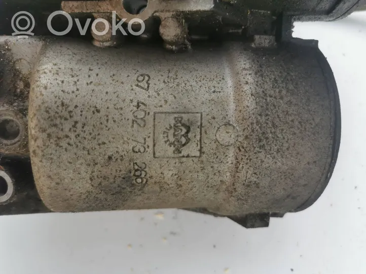 Volvo V70 Supporto di montaggio del filtro dell’olio 6740273266