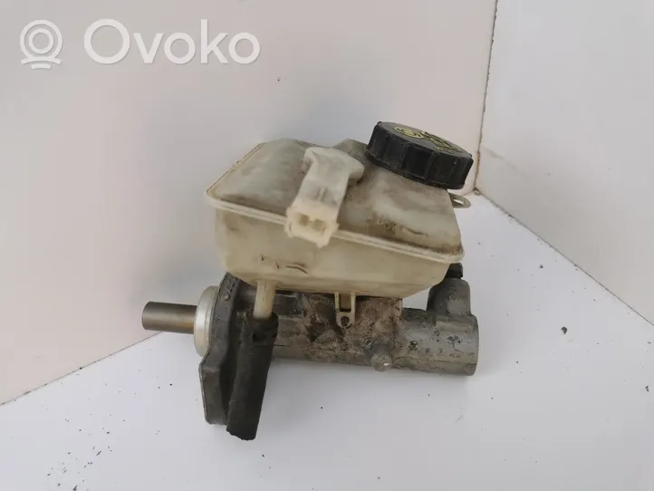 Volvo V70 Brake fluid reservoir 8646006