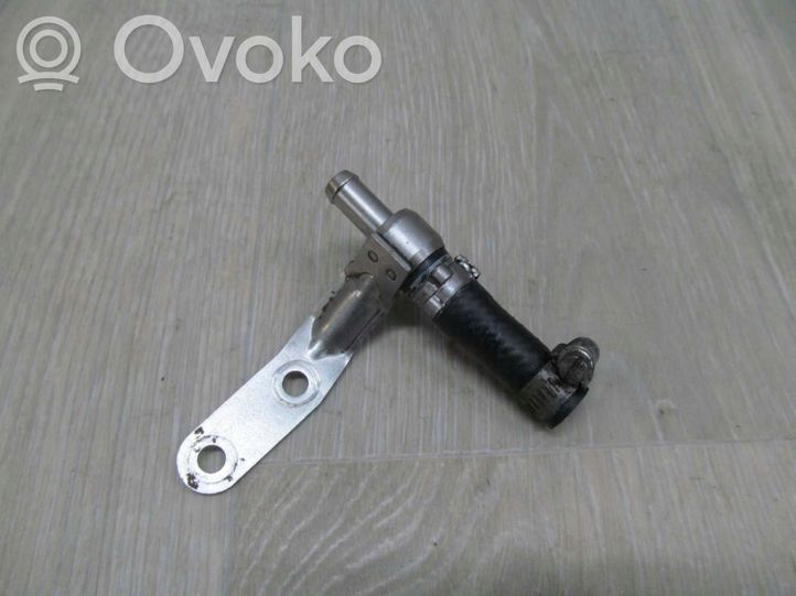 A6460700638 MercedesBenz Vito Viano W639 Tuyau de liquide de refroidissement moteur, 6.87 € OVOKO
