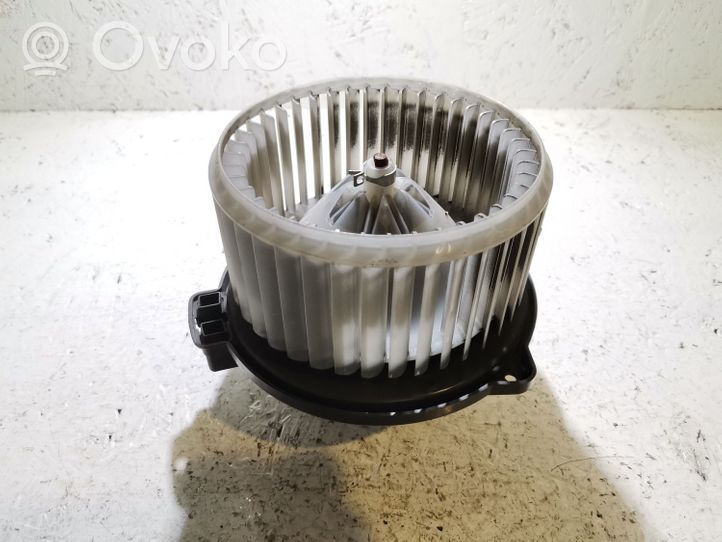 Toyota Avensis T220 Mazā radiatora ventilators 0130101602