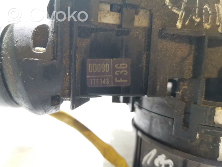 Toyota Yaris Wiper turn signal indicator stalk/switch 17F143