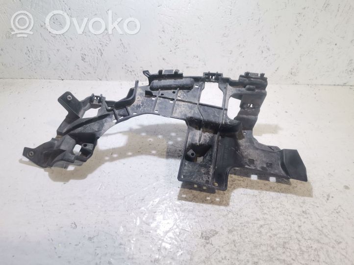 Mercedes-Benz C W205 Support de pare-chocs arrière A2058855214