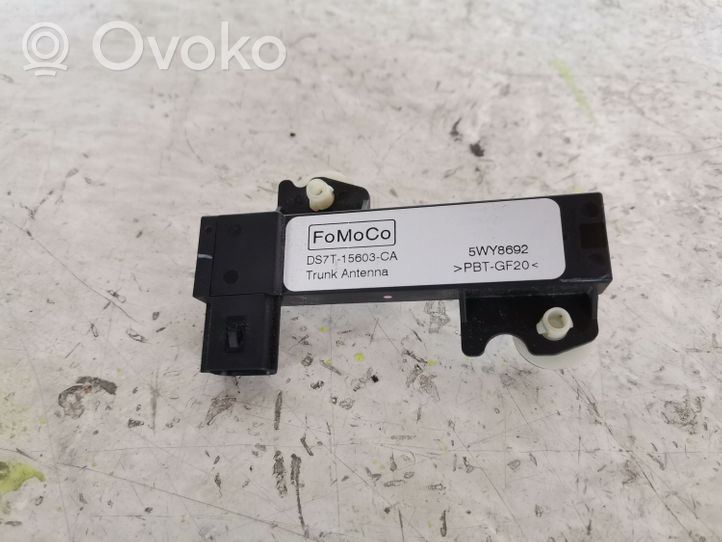 Ford Edge II Antena (GPS antena) DS7T15603CA