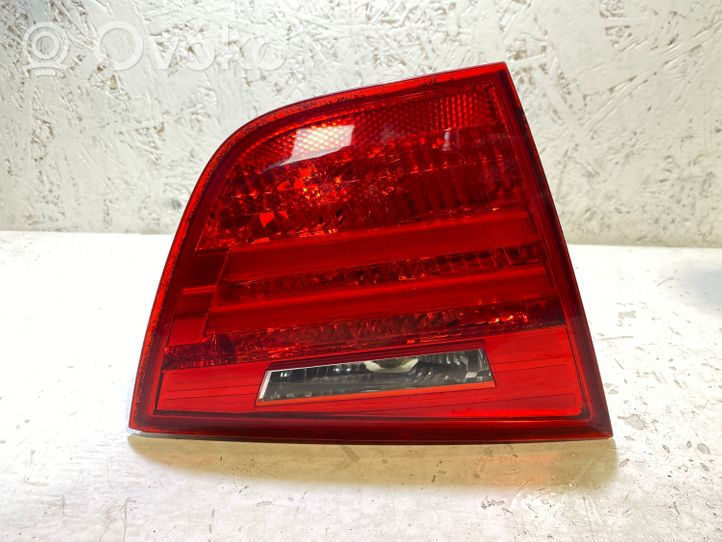 BMW 3 E90 E91 Lampy tylnej klapy bagażnika 7289433