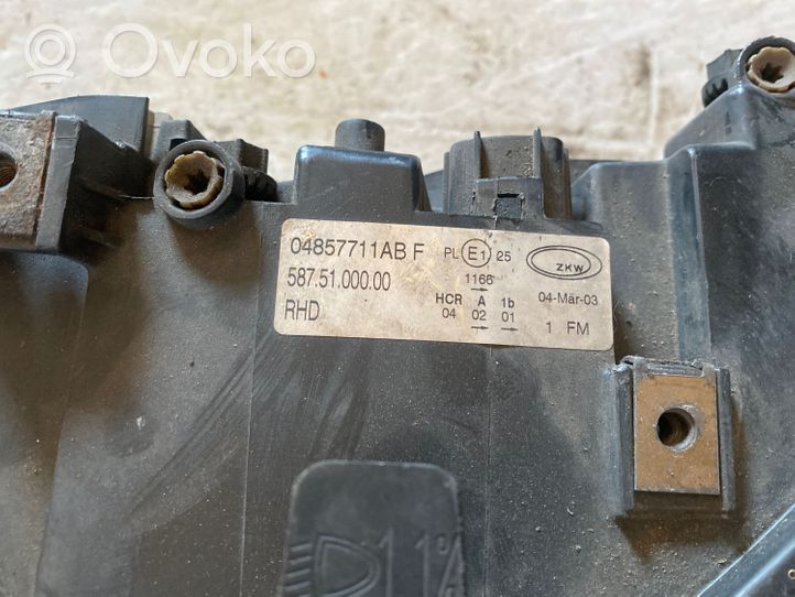 Chrysler Voyager Lampa przednia 04857711AB