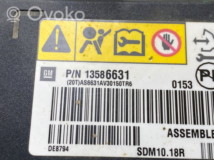 Buick Encore I Oro pagalvių valdymo blokas 13586631