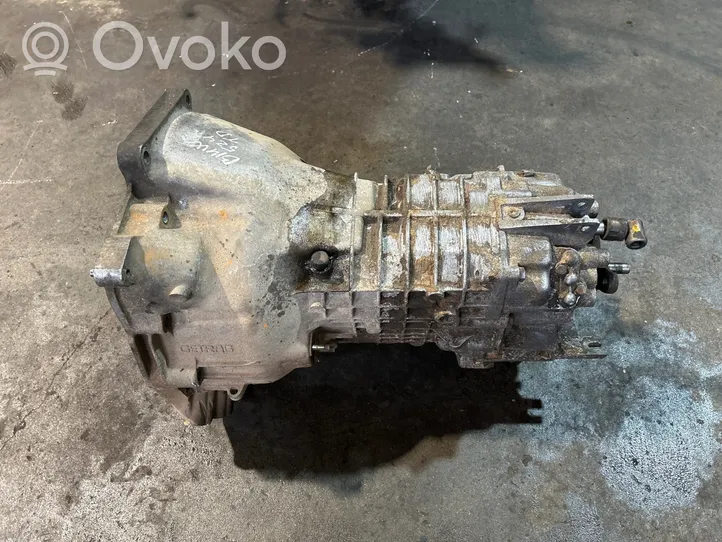 BMW 5 E28 Mechaninė 5 pavarų dėžė 2600127090