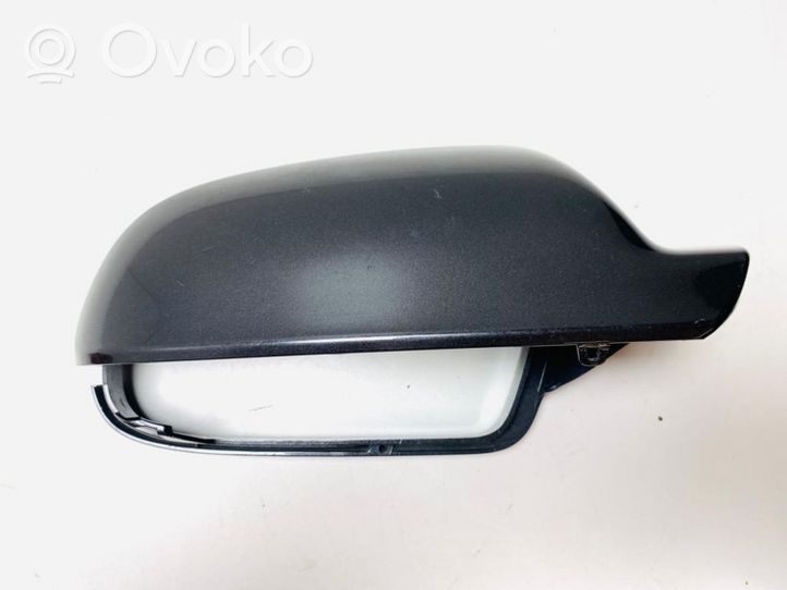 Audi A5 Sportback 8TA Veidrodėlio plastikinė apdaila 8F0857528B